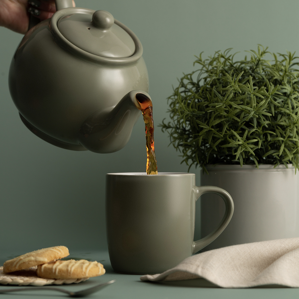 Teekanne |glänzend salbeigrün | 2 Tassen