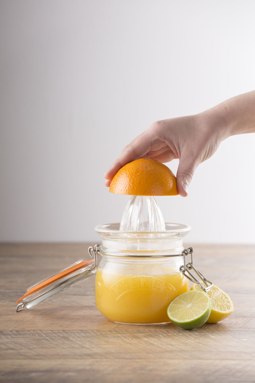 Orangenpresse aus Glas mit Glas 500 ml